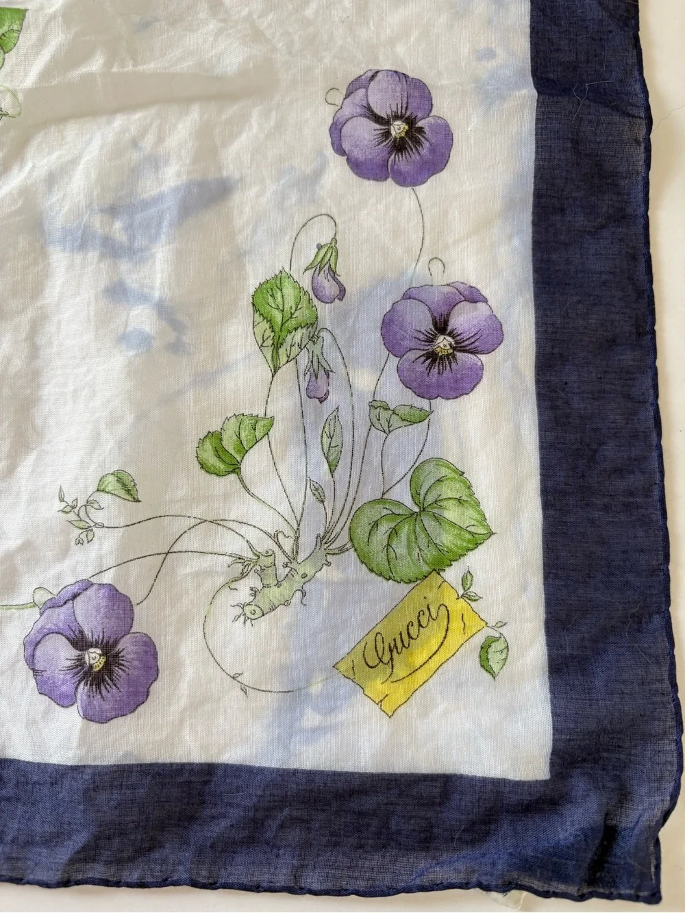 Authentic VNTG Gucci Cotton Floral Pansey Pocket Square Handkerchief Blue Flawed - Picture 2 of 6